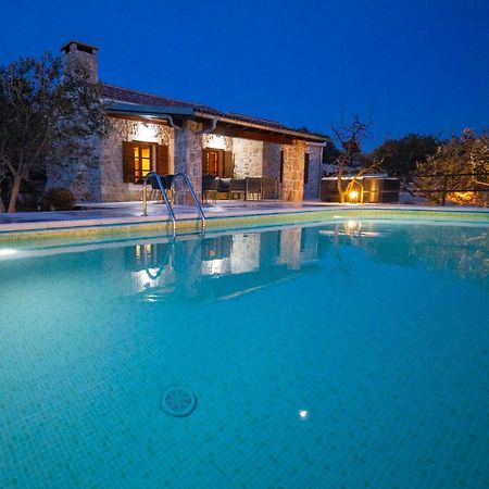 דראגה Holiday Home Svemir מראה חיצוני תמונה