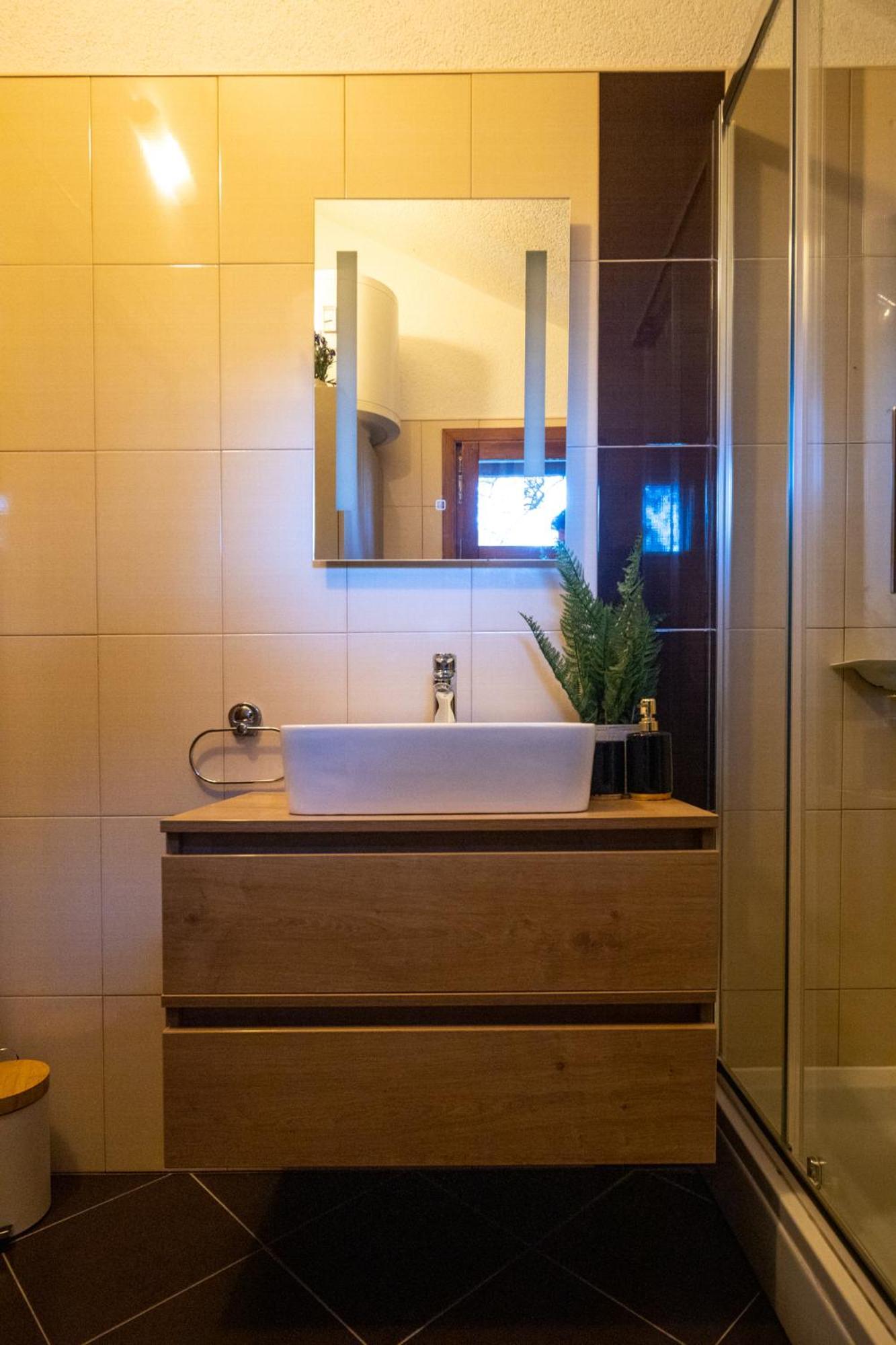 דראגה Holiday Home Svemir מראה חיצוני תמונה